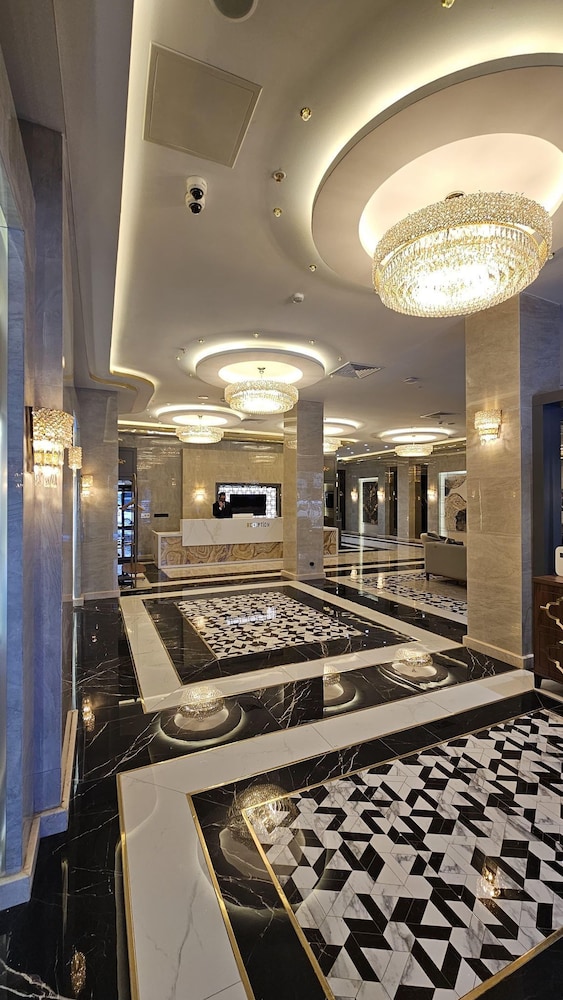Roccia Downtown Hotel — Van — photo 4