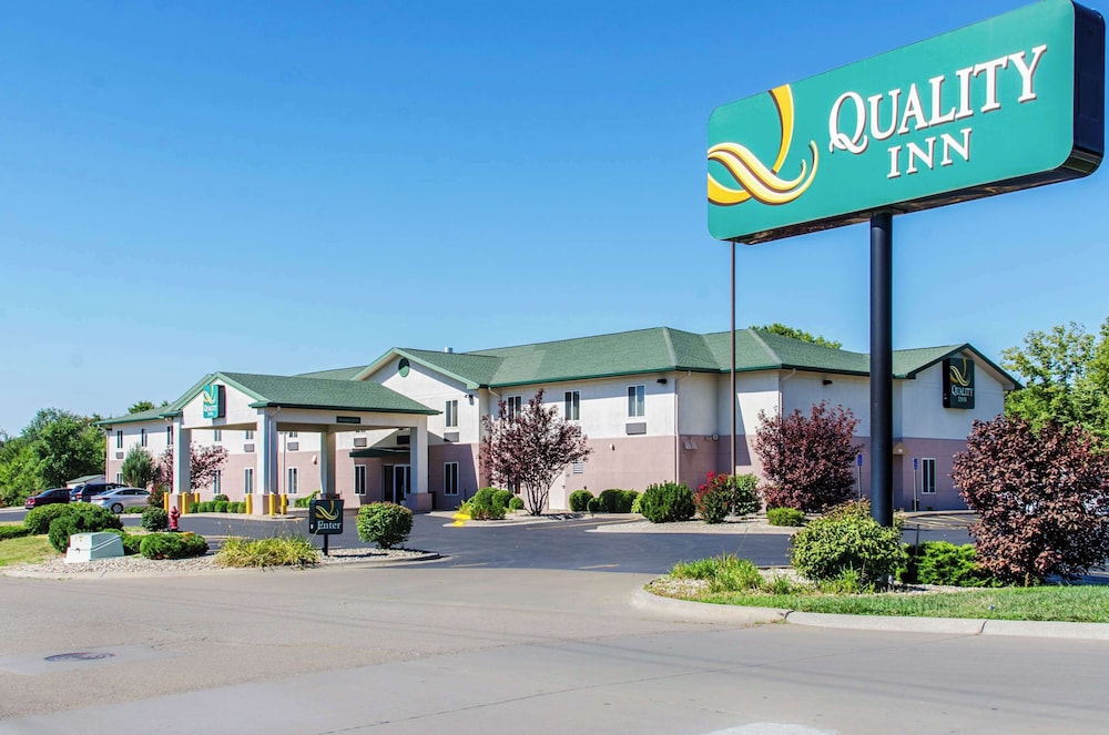 Quality Inn Junction City Near Fort Riley - photo 62
