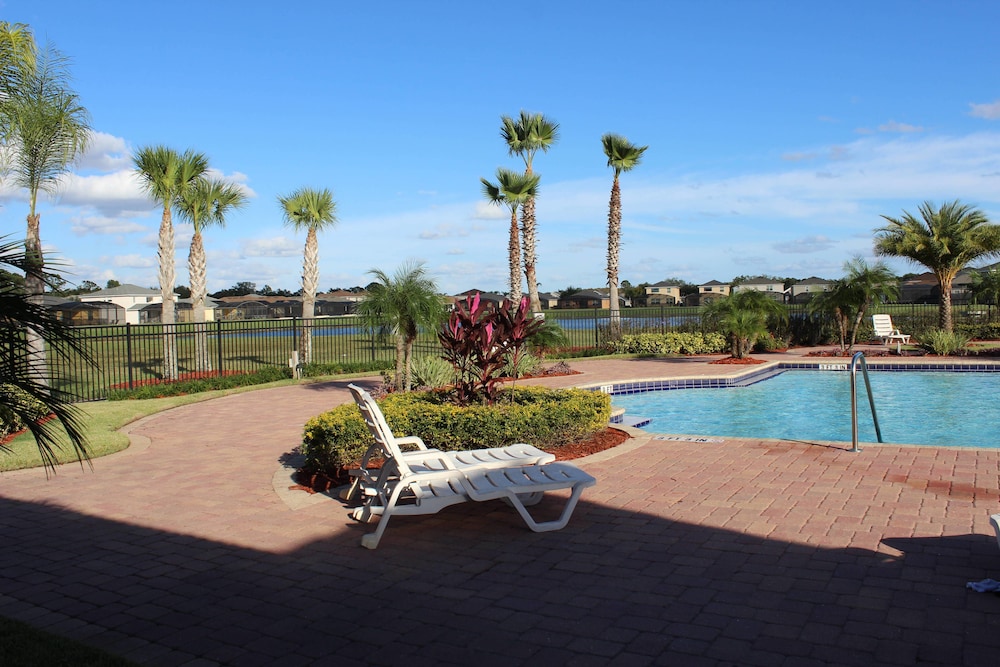 Crystal Cove Resort - photo 37