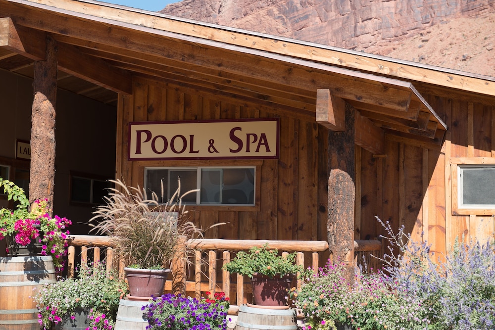 Red Cliffs Lodge - photo 94