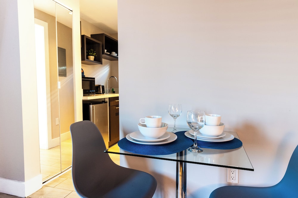 Waterside Hotel and Suites - photo 15