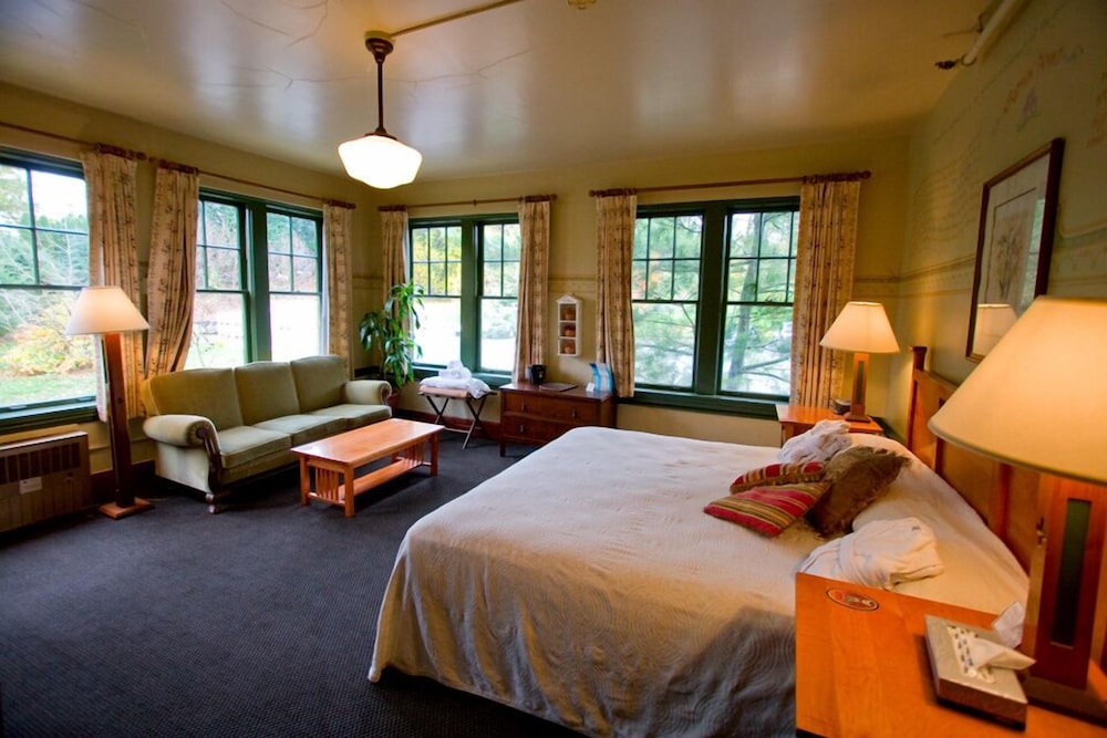 McMenamins Edgefield - photo 8