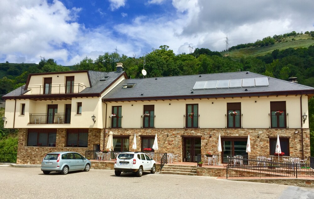 Hotel Rural Nova Ruta — Trabadelo