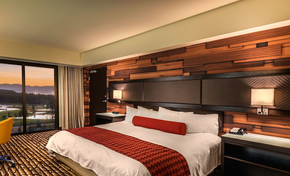 Bally's Lake Tahoe - photo 5