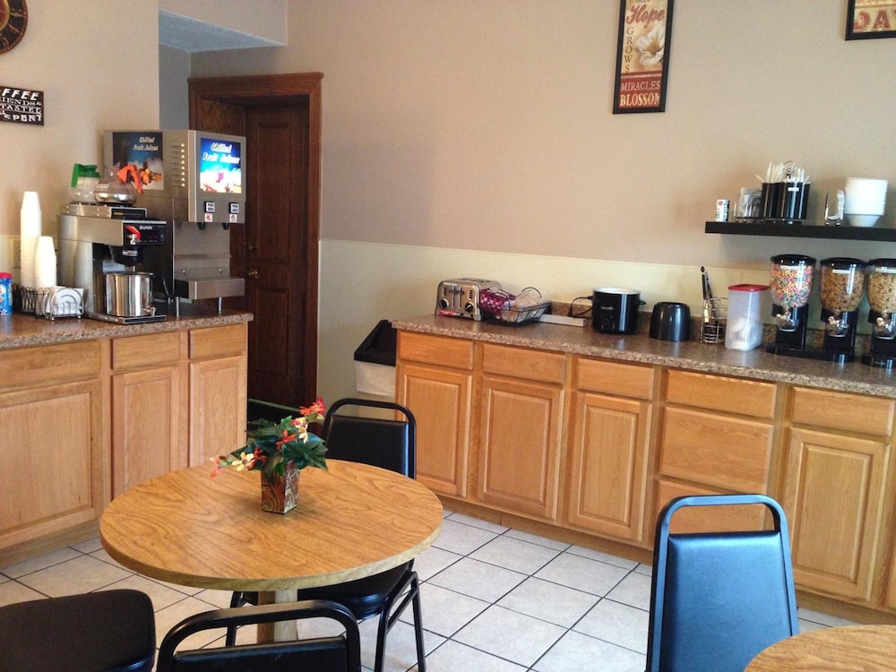 Spinning Wheel Inn - photo 24