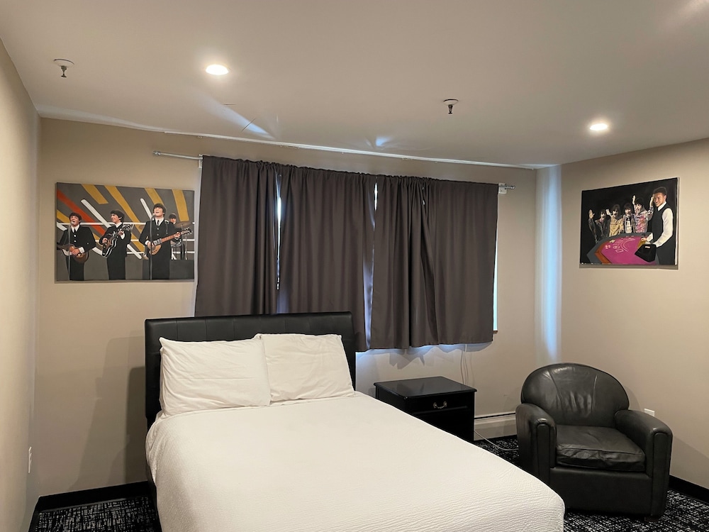 Broadway & Main Hotel - photo 6