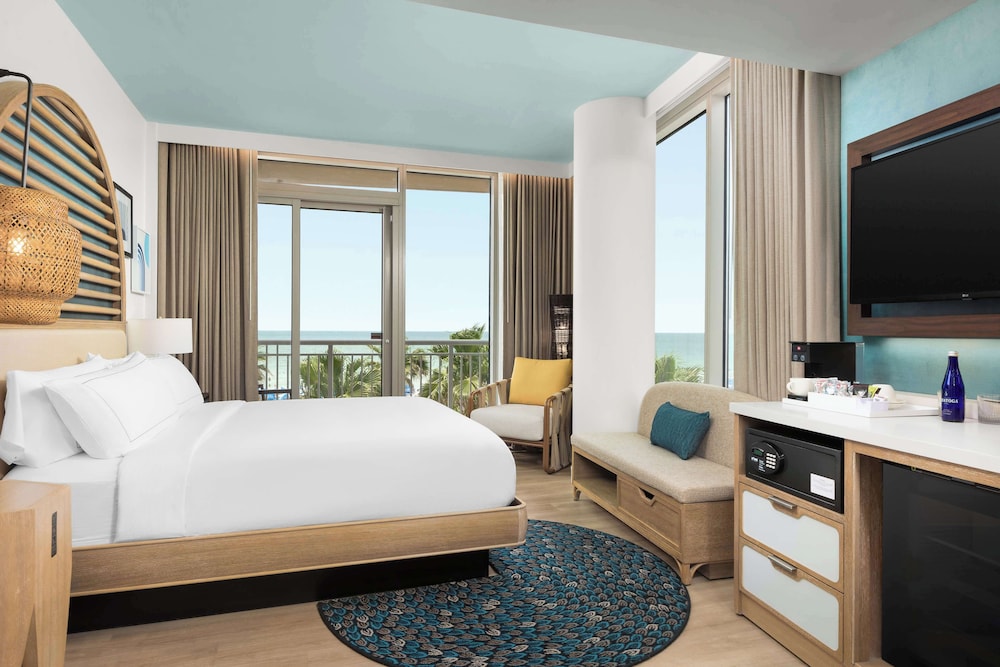 The Hiatus Clearwater Beach Curio Collection By Hilton - photo 15