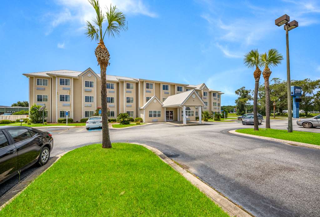Americas Best Value Inn & Suites Brunswick - photo 24
