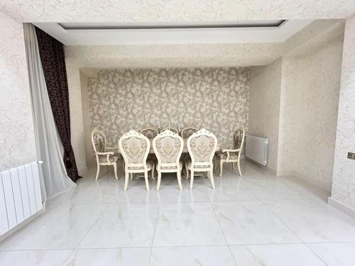 Axis Hippodrome Block II Apartment 170 m2