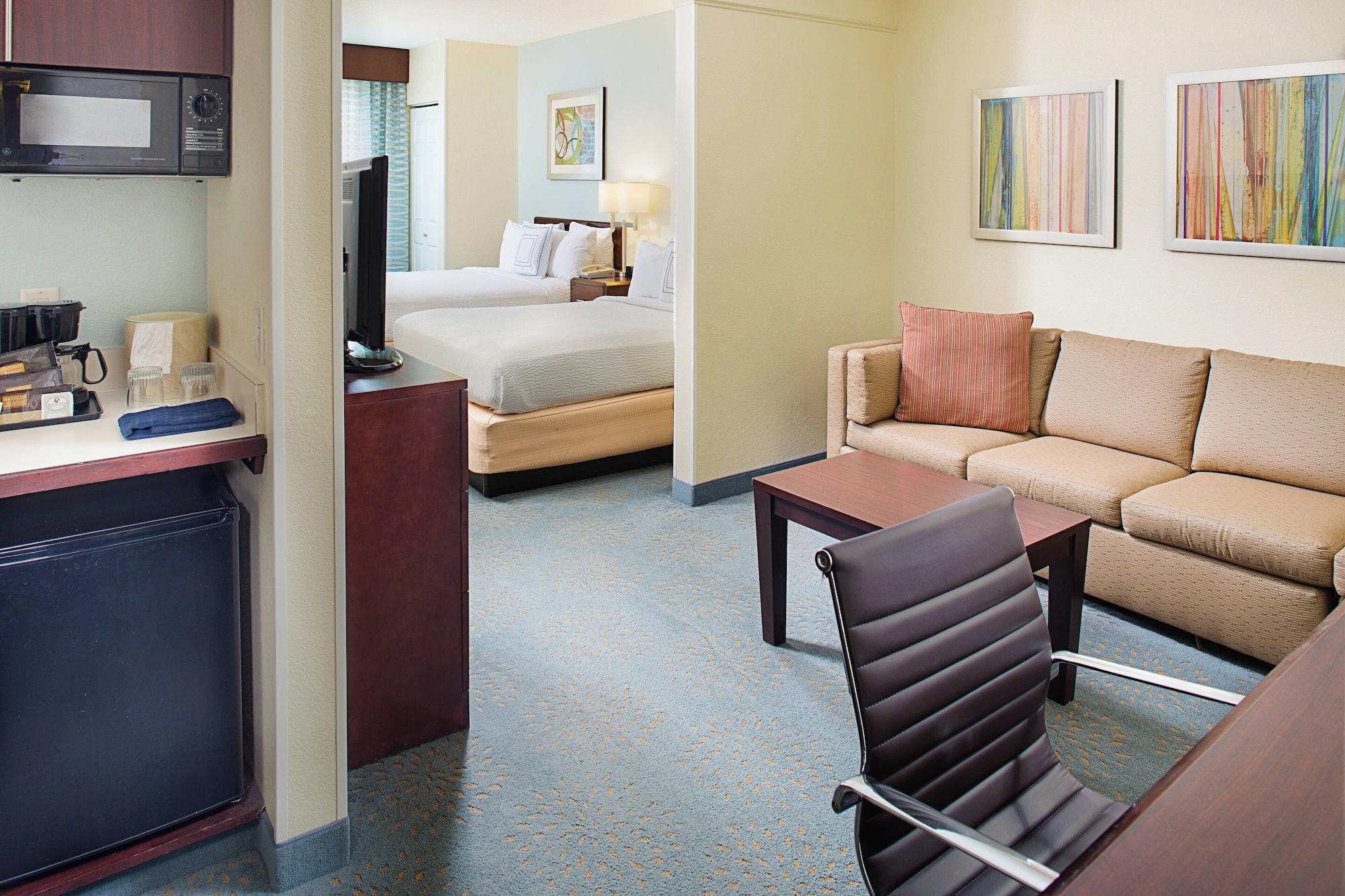 SpringHill Suites Manchester Boston Regional Airport - photo 13