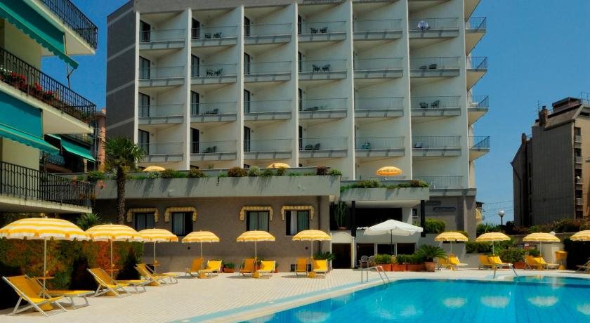 Mediterranee — 4-Star Luxury Hotel in Pietra Ligure, Italy
