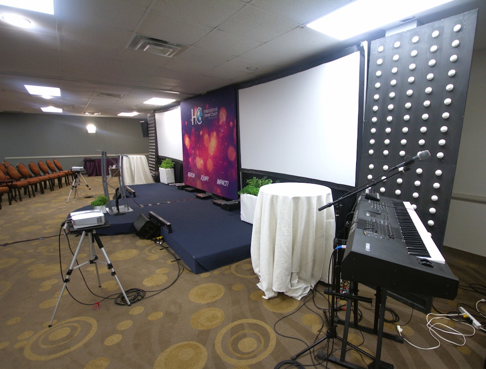Atrium Hotel and Suites - photo 91