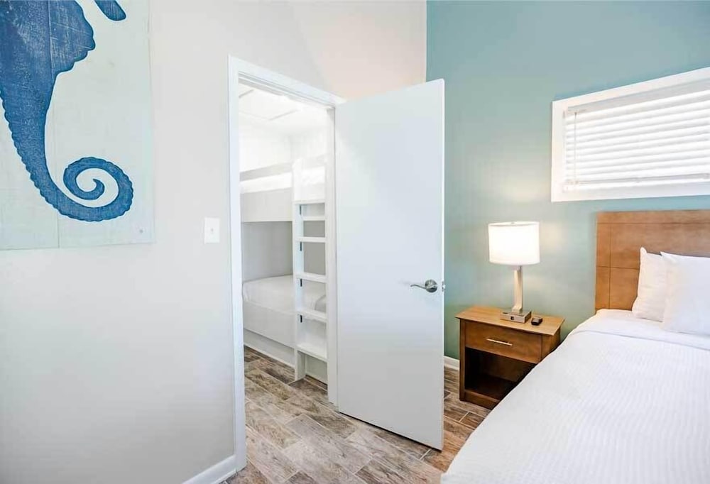 Sandpiper Beacon Beach Resort - photo 124