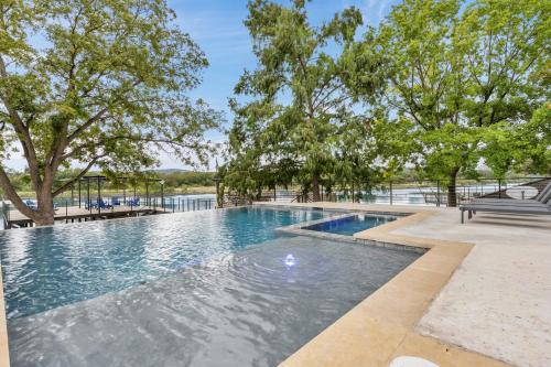 LBJ Bliss Retreat Heated Pool Hot Tub Game Rooms in Burnet, United States