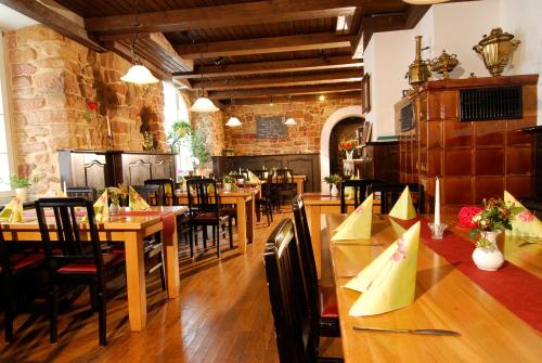 Wirtshaus zum Pferdemarkt - carbon neutral hotel in Saarburg