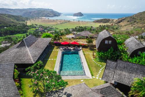 Villa Ellya Areguling for 8 10 Pax — 4-Star Luxury Hotel in Kuta, Indonesia