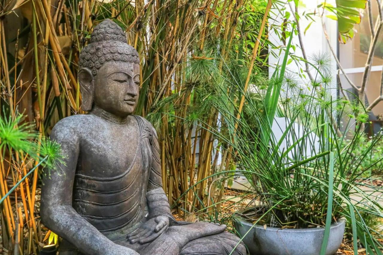 Zen Garden Beach House Casuarina by uHoliday — 4-Star Luxury Hotel in Casuarina, Australia
