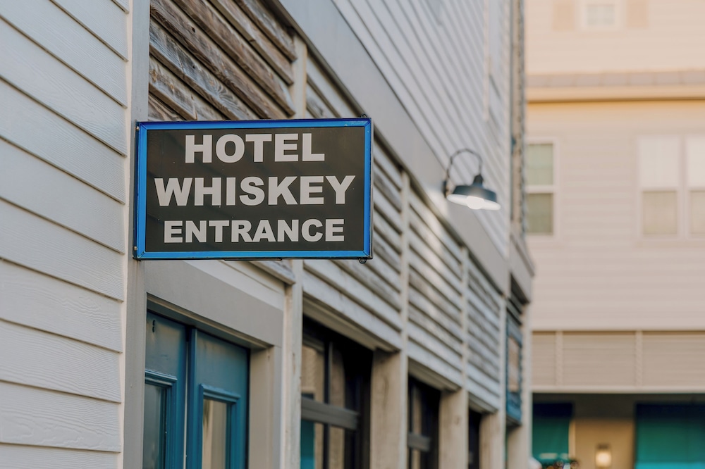 Hotel Whiskey in Pass Christian - photo 50