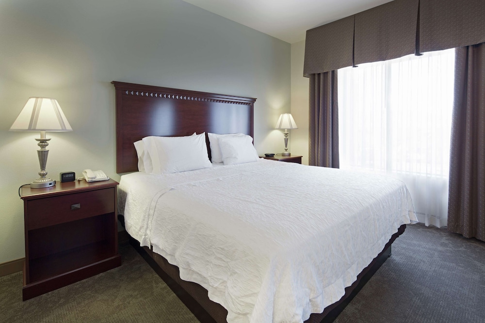 Hampton Inn & Suites Prescott Valley - photo 21