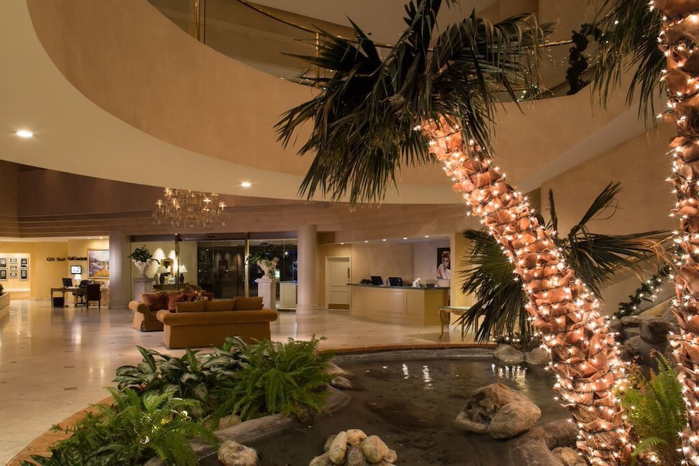 Indian Wells Resort Hotel - photo 2