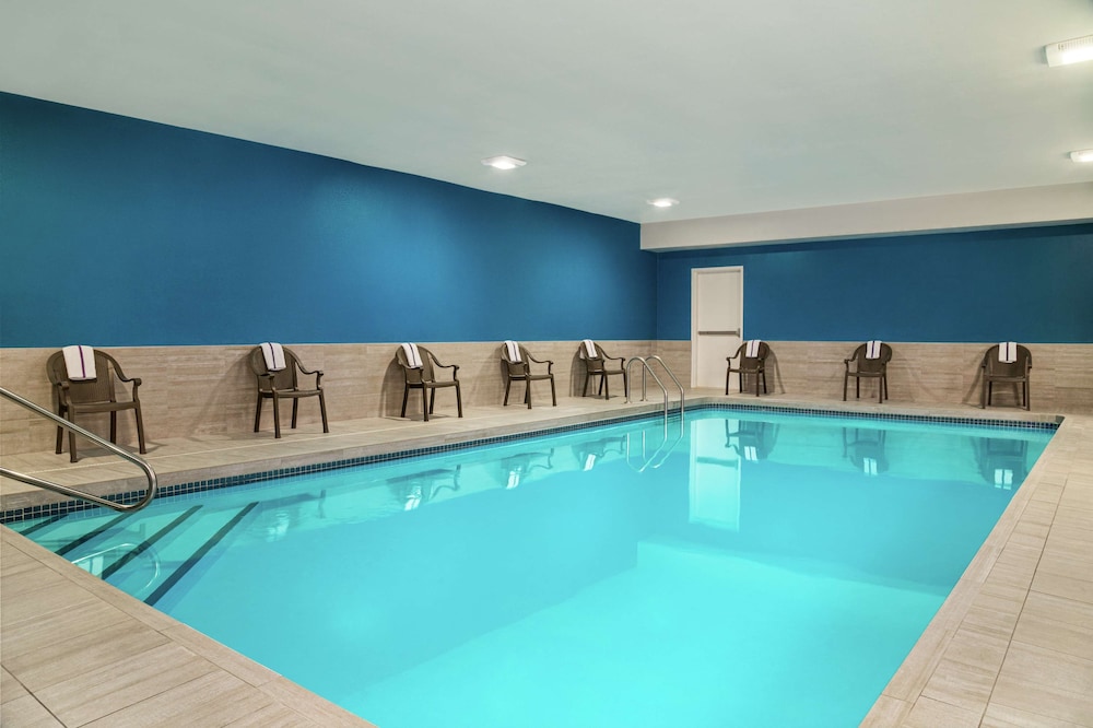 Hampton Inn Kansas City Blue Springs - photo 29
