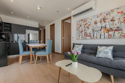 New Apt Beautiful Sea View and Walled City 2BR — 4-Star Luxury Hotel in Cartagena, Colombia
