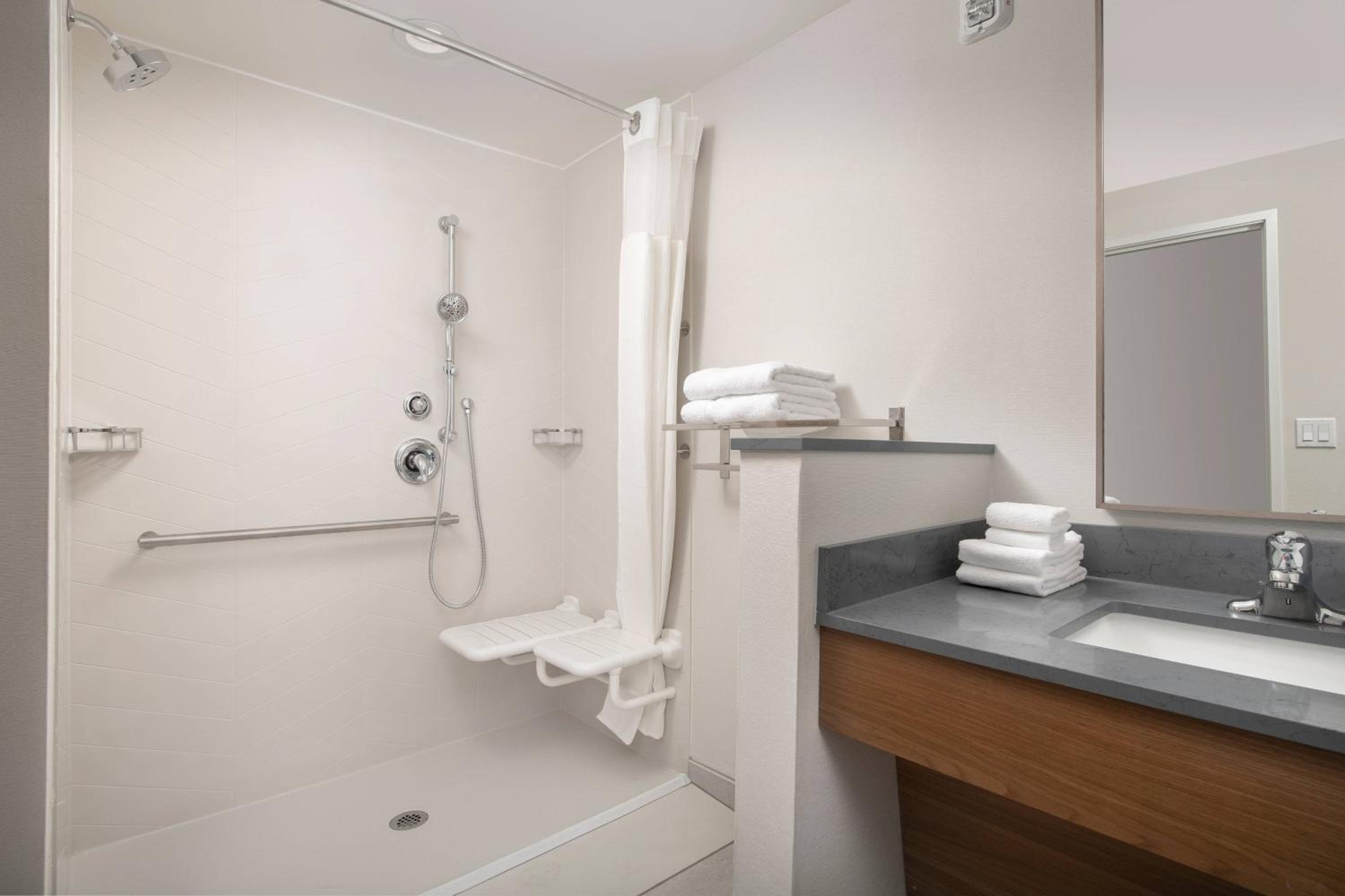 Fairfield Inn & Suites by Marriott New Orleans Metairie - photo 21