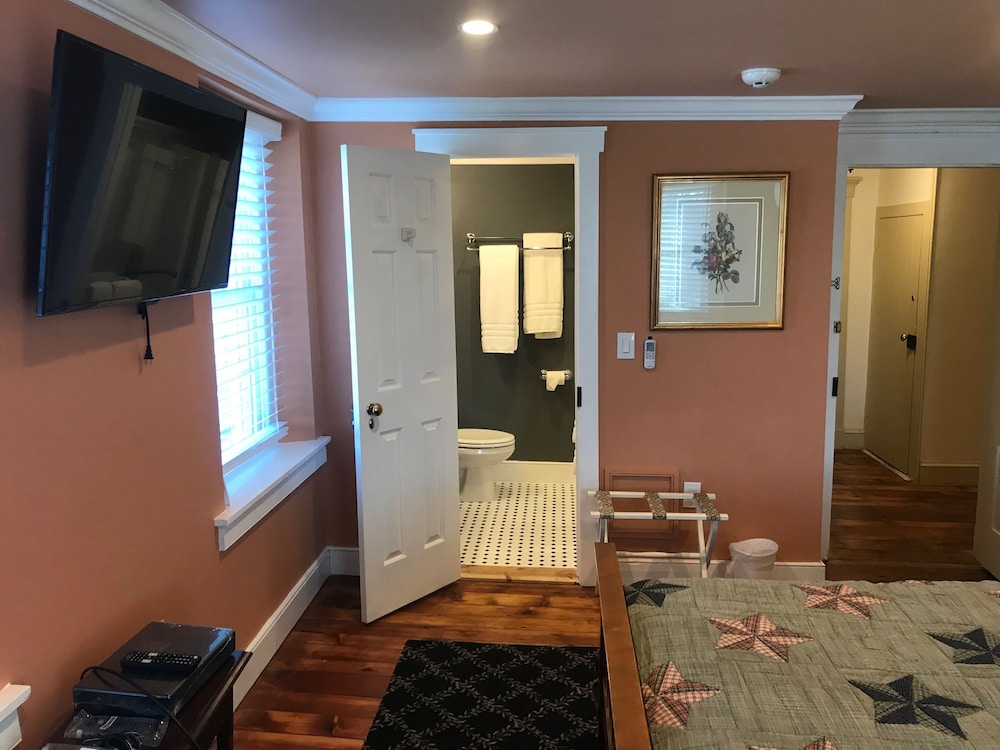 Stottsville Inn - photo 24