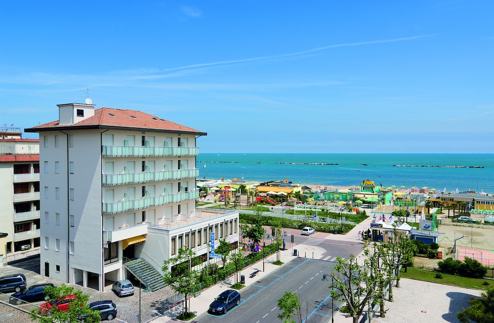Little Hotel - last minute hotel in Cesenatico