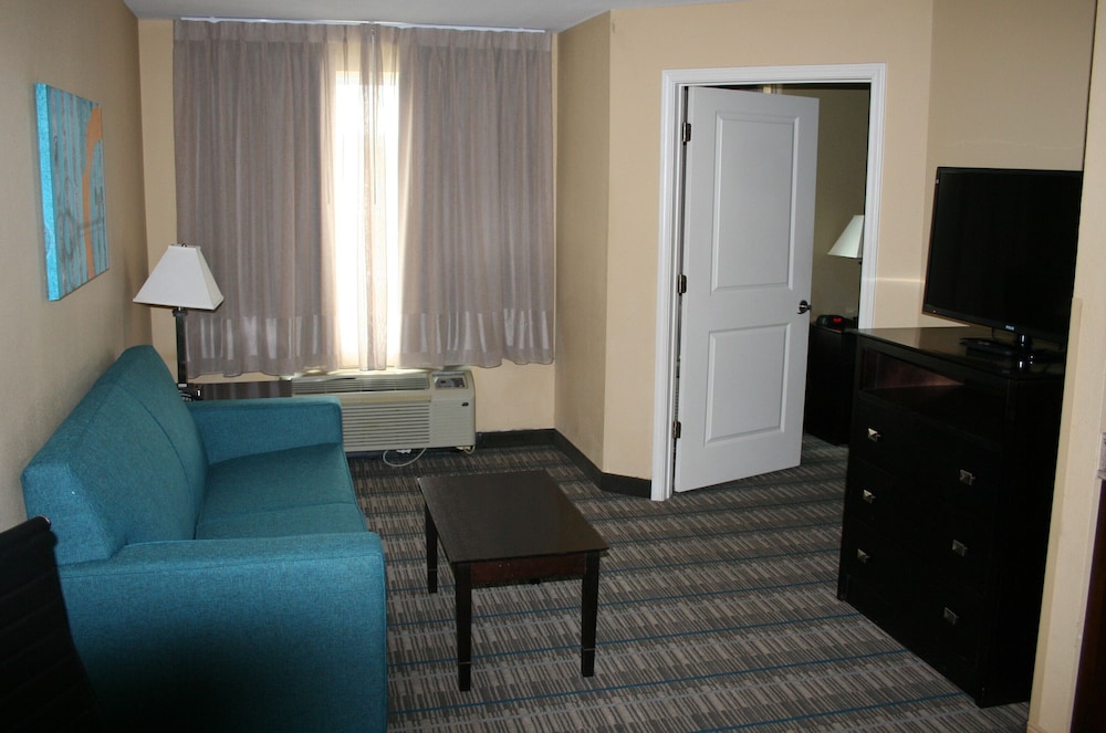 MainStay Suites Jacksonville near Camp Lejeune - photo 28