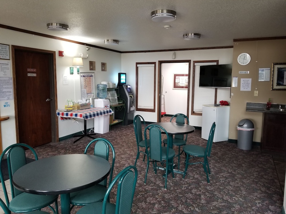 Bilmar Inn & Suites Dell Rapids Near Sioux Falls - photo 111