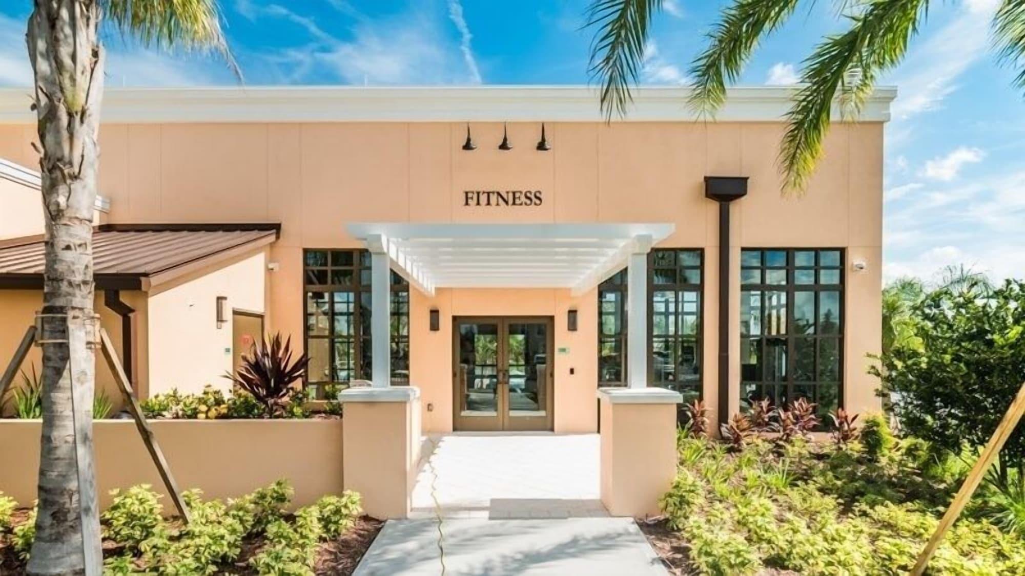 Solara Resort Brand New 4 Bed 4.5 Bath Townhome 4 Bedroom Townhouse — 4-Star Luxury Hotel in Kissimmee, United States