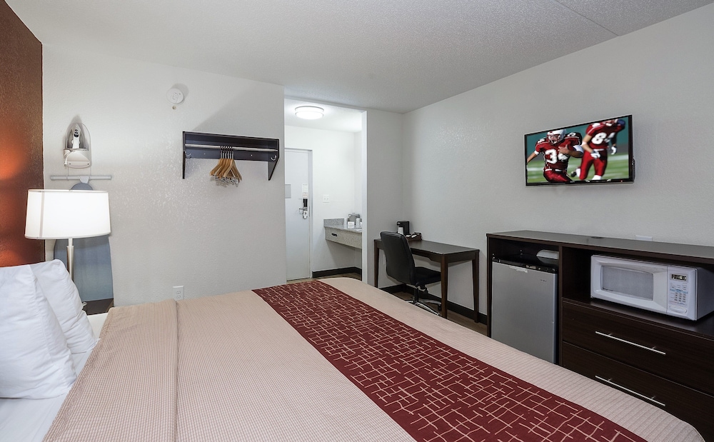 Red Roof Inn Lancaster Strasburg - photo 10