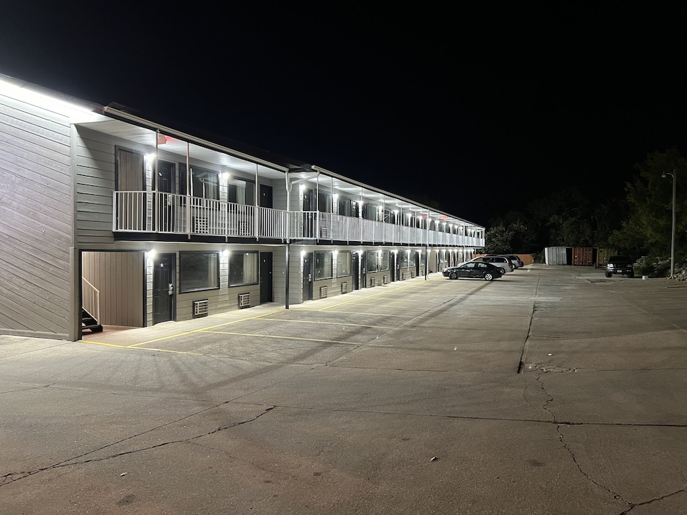 Days Inn by Wyndham Branson Near Theatre District - photo 16