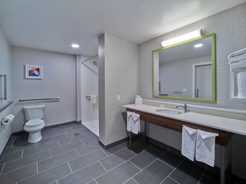 Hampton Inn by Hilton Omaha UN Medical Center Area - photo 14