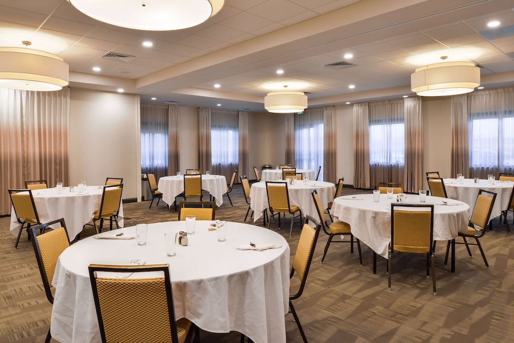 Hampton Inn & Suites Boulder North - photo 41