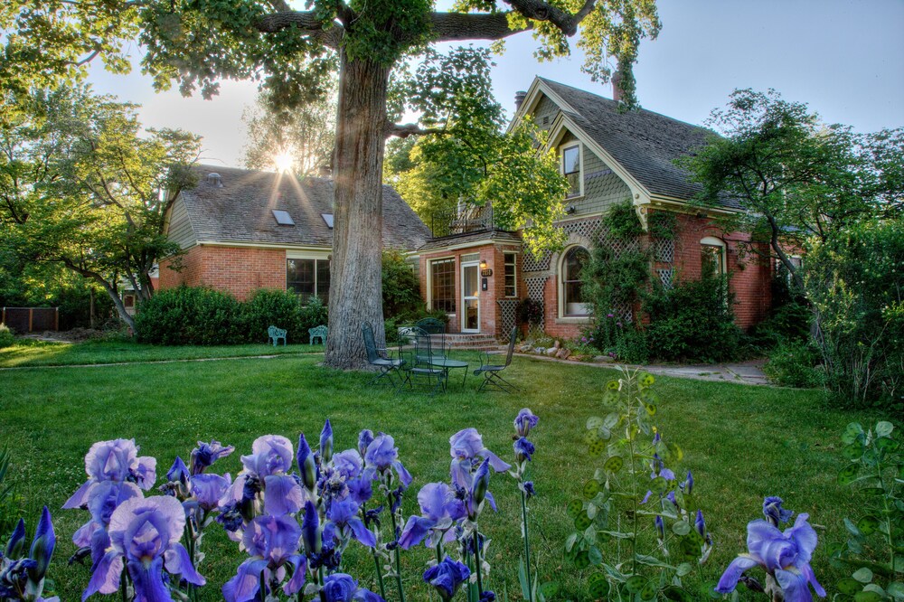 Briar Rose Bed And Breakfast 4430223 — Boulder