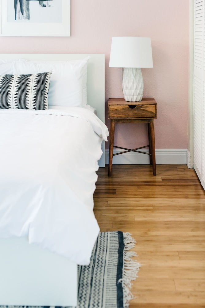 Charming 3BR in Wynwood by Sonder - photo 6