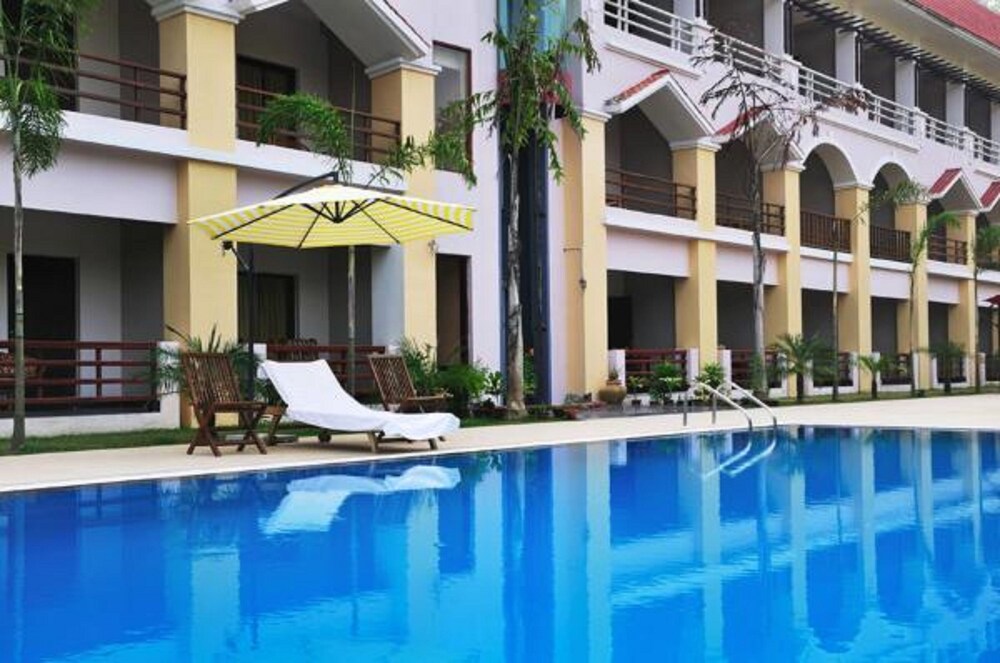 Le Roi Corbett - carbon neutral hotel in Ramnagar