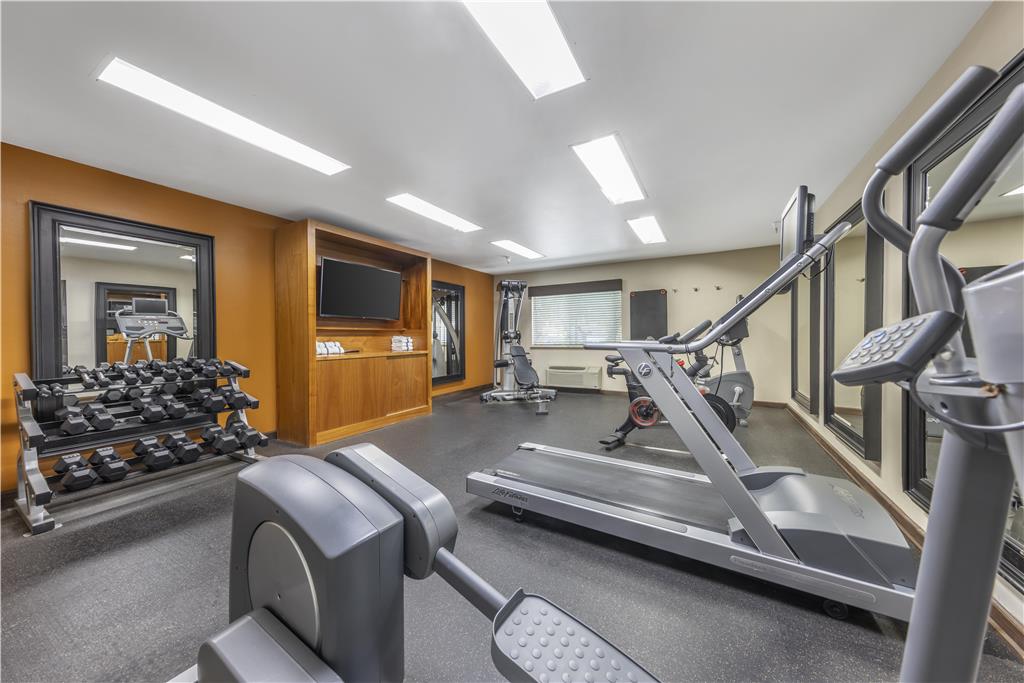 Best Western Plus Truckee Tahoe Hotel - photo 5