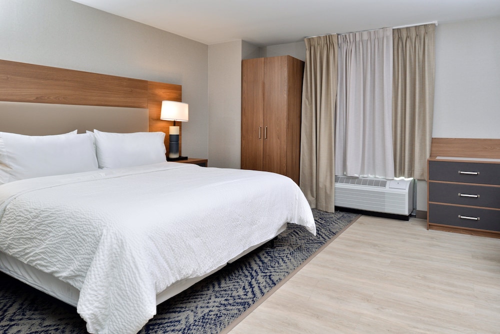Candlewood Suites Joliet Southwest by IHG - photo 13