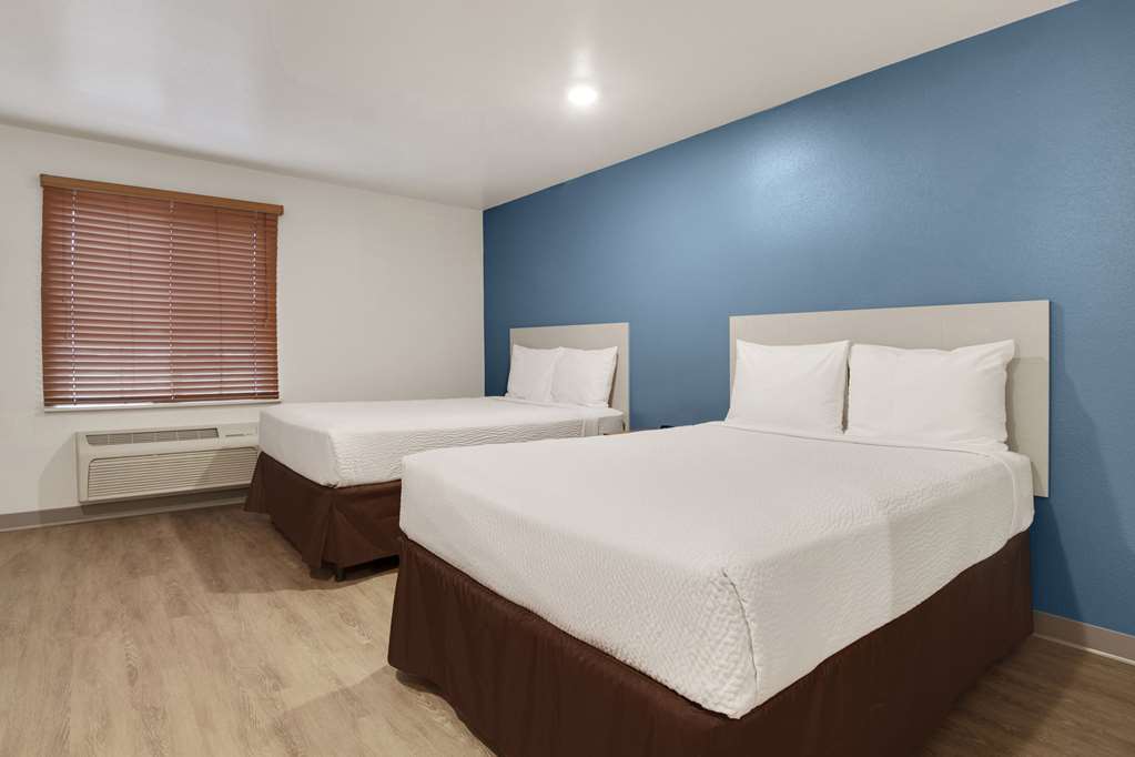 WoodSpring Suites Conroe - photo 7