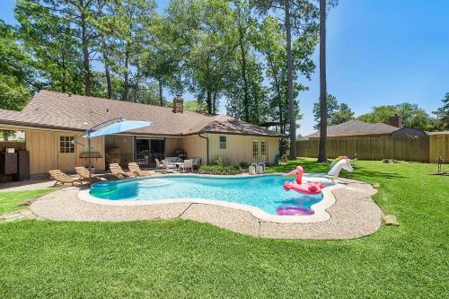The Sunset I Pool I Games Room I Play Ground I BBQ - featured photo