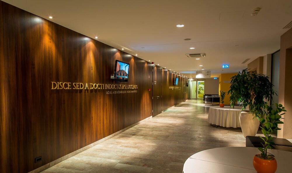 Rimske terme Hotel Sofijin Dvor — Lasko — photo 2