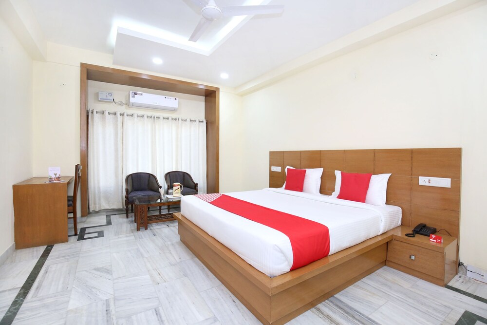 Oyo 12767 Hotel Grand Chinar — Baddi