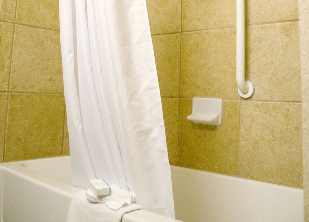 Hampton Inn and Suites College Station - photo 47