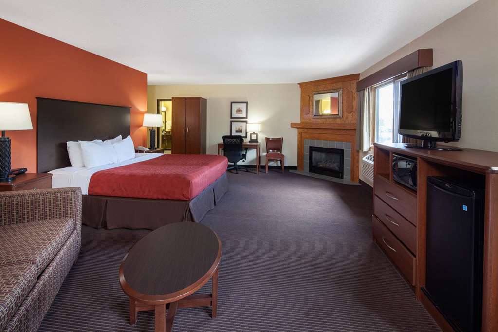 AmericInn by Wyndham Ashland - photo 25