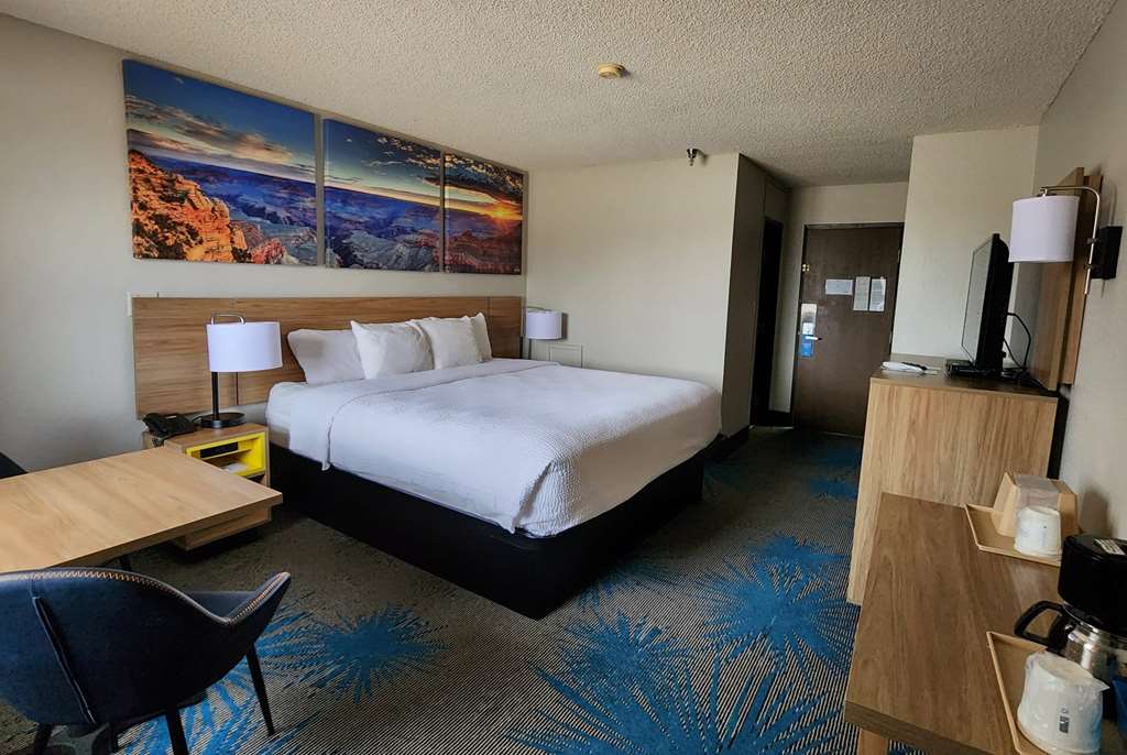 Days Inn by Wyndham Tucumcari - photo 30
