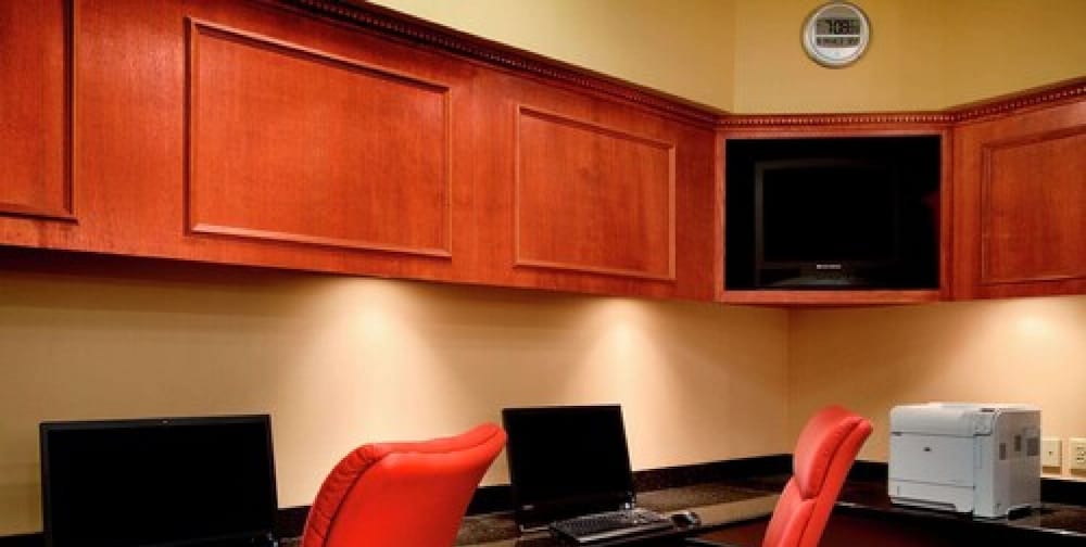 Embassy Suites by Hilton Greensboro Airport - photo 44