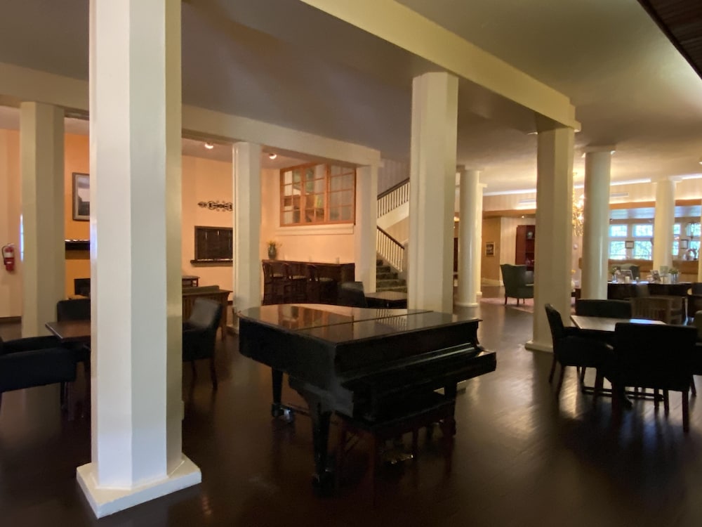 The Shawnee Inn and Golf Resort - photo 3